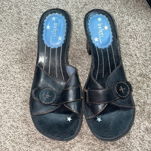 Indigo by Clark’s Shoes - Picture 2 of 8